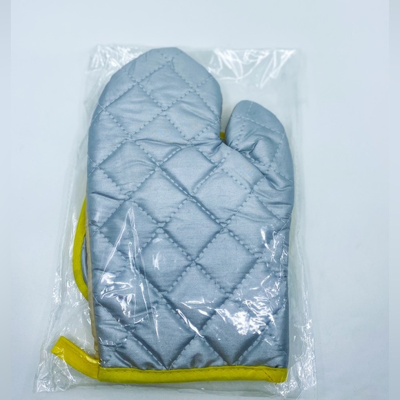 “Droppin A New Recipe” 2-Piece Cotton Oven Mitt/ Pot Holder Set - New In Package - Picture 4 of 9